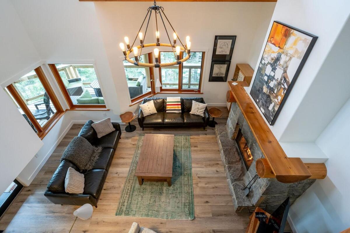 Taluswood 36 By Outpost Holiday home Whistler